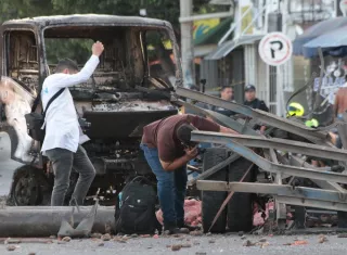 La Oficina del Alto Comisionado de la ONU para los Derechos Humanos en Colombia condenó en X el ataque "que provocó heridas a tres civiles y a 11 policías, algunos de ellos se encuentran graves. Foto. EFE