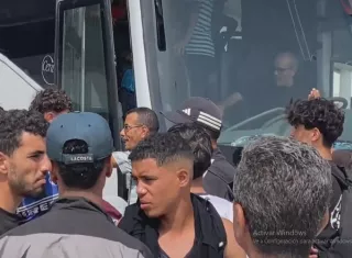 Las autoridades ceutíes cifran en al menos 88 el número de víctimas mortales que provocó la llegada masiva a nado de decenas de miles de personas entre jueves y viernes. Marruecos, por su parte, limita a once las muertes en su territorio. Foto. EFE