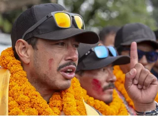 Nirmal Purja, conocido como Nims Dai, era una de las figuras más reconocidas del alpinismo contemporáneo tras completar en 2019 las 14 montañas de más de 8,000 metros del planeta en poco más de seis meses, una hazaña que lo convirtió en referente mundial y fue documentada en la película 'Los 14 ochomiles'. Foto. EFE