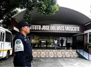 Escuela José Dolores Moscote