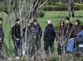 Lionel Messi, junto a su familia despide a su padre Jorge en un cementerio privado de Rosario, Argentina.
