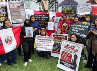 Los familiares aseguraron que aunque en abril pasado pusieron denuncias formales por un caso de trata de personas, los reclutadores que "estafaron y engañaron" a sus allegados siguen libres y sus casos "están durmiendo en la Fiscalía". Foto. EFE