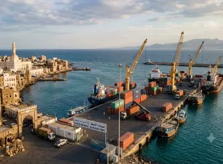 Moca es una histórica ciudad portuaria que se encuentra dentro de la provincia de Taiz y cerca del estrecho de Bab al Mandeb, un punto estratégico marítimo que conecta el mar Rojo con el golfo de Adén. Foto. IA