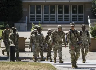El 13 de agosto la Guardia Nacional cumple un año desplegada en las calles de Washington D.C., aun costo de $1.400 millones hasta el final de la administración de Donald Trump. Foto. EFE