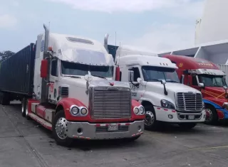 Uno de los puntos clave es Paso Canoas, principal conexión terrestre entre Panamá y Costa Rica y una ruta utilizada para el tránsito de mercancías hacia otros países de Centroamérica.