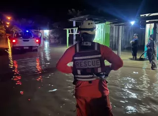 Personal de Sinaproc se mantiene desde la madrugada de este domingo realizando labores de monitoreo.