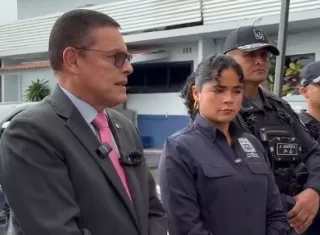 El ministro de Seguridad, Frank Abrego y la alcaldesa Irma Hernández. 