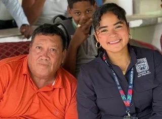 La alcaldesa de San Miguelito Irma Hernández y Agustín "¿Dónde voy a estacionar mi carro? 