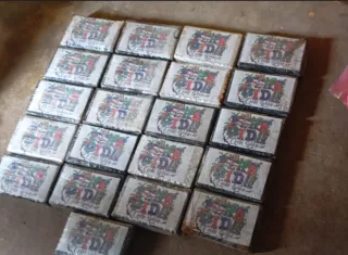 Decomisan 21 paquetes de presunta droga durante allanamiento en Santa Ana. Foto: Cortesía