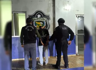 El sospechoso fue puesto a órdenes de las autoridades competentes.  /  Foto: PN