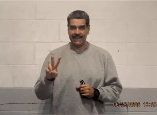 Las fotografías, publicadas en las cuentas de Maduro en distintas redes sociales, fueron compartidas por otros integrantes del chavismo, así como por el gobernante Partido Socialista Unido de Venezuela (PSUV). Foto. @NicolasMaduro