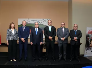 La Dirección Nacional de Farmacias y Drogas lanzó una campaña para advertir sobre los riesgos de estos productos y habilitó un canal para denunciar su comercialización ilegal.