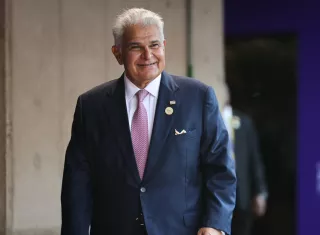 El presidente José Raúl Mulino llegará a la Base Aérea Simón Bolívar, en la ciudad de Guayaquil (suroeste), en donde será recibido por el canciller ecuatoriano, Roberto Kuri.