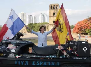 Álvaro de Marichalar es un navegante, empresario y explorador español, conocido por sus expediciones marítimas y travesías en embarcaciones pequeñas por distintos lugares del mundo
