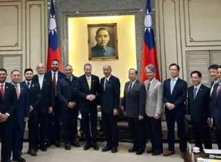 Diputados panameños se reunieron en Taipei con el presidente del Legislativo, Han Kuo-yu, en el marco de una visita de trabajo a Taiwán