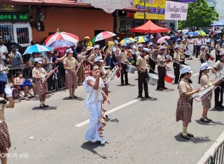 La celebración cívica del municipio de La Chorrera contó con la designación del empresario David Virzi como abanderado oficial de las festividades. Foto. Eric Montenegro