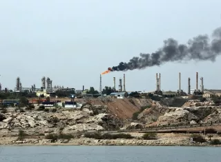 Desde que inició la guerra contra Irán los precios del petróleo se han mantenido al alza.