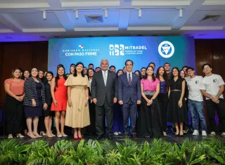 El pasado 8 de septiembre, el MITRADEL presentó ante empresas y gremios su plataforma de registro de pasantes, con la participación de más de un centenar de representantes del sector privado.