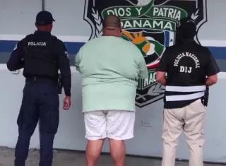Los dos exfuncionarios fueron ubicados y aprehendidos en Tocumen, donde además se encontraron indicios relacionados con la investigación.