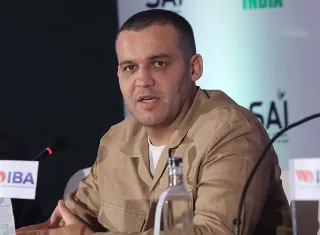 Umar Kremlev preside la Asociación Internacional de Boxeo (IBA), entidad expulsada por el Comité Olímpico Internacional por problemas de gobernanza y corrupción. Para efectuar los pagos, utilizó una entidad afiliada con sede en Dubái. Foto. EFE