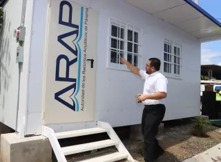 El puesto modular permitirá controlar desembarques, zarpes e inspecciones pesqueras en Puerto Mensabé, donde se beneficiarán unos 200 pescadores y sus familias.