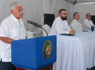 El problema del agua en Azuero entra en una nueva etapa. El Gobierno anunció inversiones por más de B/.32 millones para intervenir tres puntos clave del sistema de abastecimiento en Herrera y Los Santos, con obras que alcanzarán a más de 140 mil personas.
