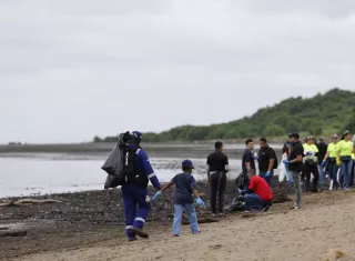 La jornada dejó en evidencia una de las principales preocupaciones ambientales de la costa panameña: la cantidad de residuos en el mar que terminan llegando desde tierra firme y los ríos.
