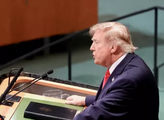 Donald Trump, añadió que cree que habrá un acuerdo después de las elecciones porque los iraníes "están esperando para ver" cómo le va a Trump en las elecciones. Foto. EFE
