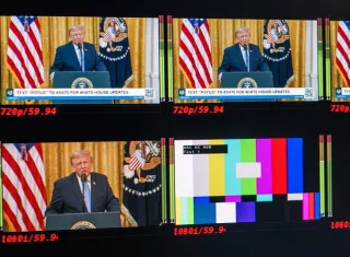 Los tres medios presentaron de forma conjunta una demanda por comprometer la Primera Enmienda de la Constitución y este jueves un juez federal ordenó restablecerles el acceso, al considerar que el veto se produjo sin el "debido proceso". Foto. EFE