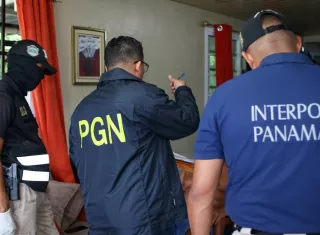 Los allanamientos, autorizados por un juez de Garantías, se realizaron en un hostal y un restaurante en el corregimiento de 24 de Diciembre.