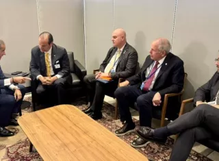 Durante el encuentro, ambos funcionarios intercambiaron puntos de vista sobre asuntos vinculados con la paz y la seguridad internacionales.