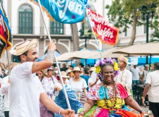 El Casco Antiguo se llenó de visitantes durante el Casco Peatonal