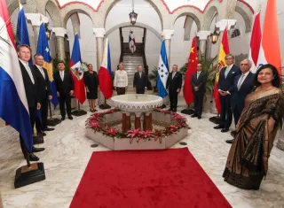 La jornada reunió a representantes de China, España, India, la Unión Europea, Países Bajos, Egipto, Filipinas, Honduras, Haití y Kosovo, en un acto encabezado por Mulino y el canciller Javier Martínez-Acha Vásquez.