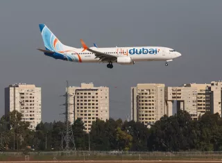 En un comunicado, Flydubai describió lo ocurrido como un "incidente", sin detallar la causa, aseguró que el avión aterrizó sin problemas en el aeropuerto saudí de Tabuk y que todos los pasajeros están a salvo. Foto. EFE