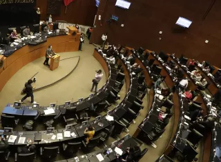 ¡Una sola patria! Claudia Sheinbaum exige prohibir la doble nacionalidad