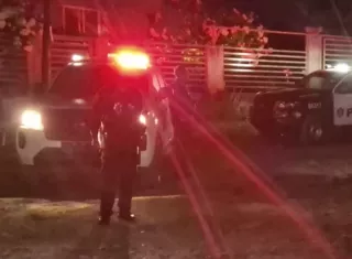 Las autoridades efectúan operativos para ubicar al pistolero.  /  Foto: Diómedes Sánchez