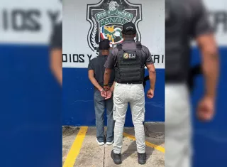  La captura del sospechoso se dio durante acciones operativas en la comunidad de Puerto Escondido.  /  Foto: PN