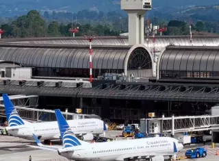 Vuelo CM414 de Copa fue desviado a Medellín tras una emergencia durante la ruta Bogotá-Panamá. El avión era un Boeing 737 MAX 8.