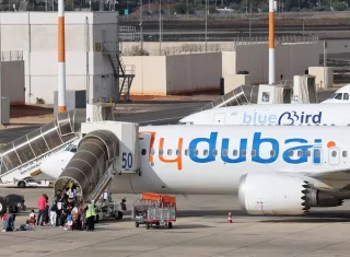 La aeronave, que viajaba desde Emiratos Árabes Unidos hacia Tel Aviv con 182 personas a bordo, se vio obligada a realizar un aterrizaje de emergencia en Arabia Saudí. Foto. EFE