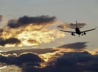 La Fuerza Aérea de Nigeria, por su parte, confirmó que la aeronave realizaba una "misión rutinaria" de Benín a Lagos cuando se produjo el accidente. Foto. Ilustrativa. EFE
