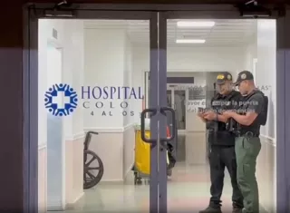 El agente fue atendido en un hospital privado de Colón.  /  Captura de video: Hispania TV