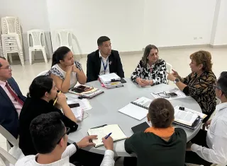 Ángela Russo se reunió con residentes del PH Los Toneles para escuchar sus inquietudes y dar seguimiento a las situaciones planteadas.