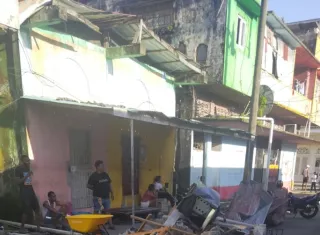 En la inspección se constataron severas grietas, daños en columnas y el riesgo inminente de colapso en techos y vigas de edificios residenciales e instalaciones deportivas.