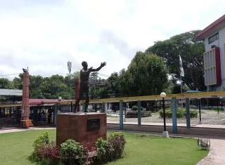 La Dirección de Ingeniería y Arquitectura inició este sábado la revisión de varias facultades para determinar posibles daños estructurales.