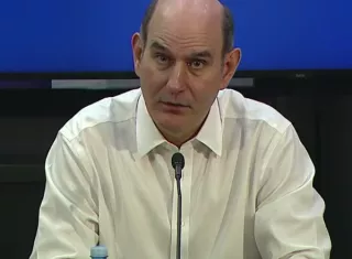Felipe Chapman indicó que el Consejo de Gabinete autorizó hasta $100 millones para atender la emergencia. Sin embargo, señaló que, según las evaluaciones preliminares, el Gobierno estaría lejos de necesitar la totalidad de esos fondos.