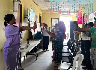 Se orientó a las familias sobre las medidas de seguridad antes, durante y después de un sismo, incluyendo recorridos casa por casa.