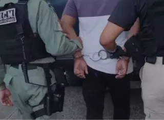 La Procuraduría realizó diligencias simultáneas en más de 20 puntos de Chiriquí, Bocas del Toro, Veraguas, Los Santos y Panamá Oeste por presuntos delitos contra la administración pública, la fe pública y la seguridad colectiva.
