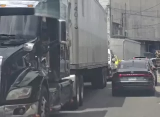 Conductores y visitantes se quejan del desorden vial en la frontera entre Panamá y Costa Rica. Señalan que el problema persiste y reclaman soluciones a las autoridades municipales de Barú.