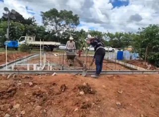 El costo preliminar de cada vivienda oscila entre 15 mil y 18 mil dólares, según la información proporcionada por Roberto Villarreal, director regional del Ministerio de Vivienda y Ordenamiento Territorial (Miviot) en Herrera.