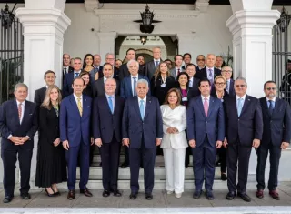 En la reunión estuvieron representantes de compañías como Maersk, DHL, AES Corporation, Naturgy, Mastercard, Visa, PepsiCo, Uber y Coca-Cola, vinculadas a sectores como energía, transporte, finanzas y tecnología.